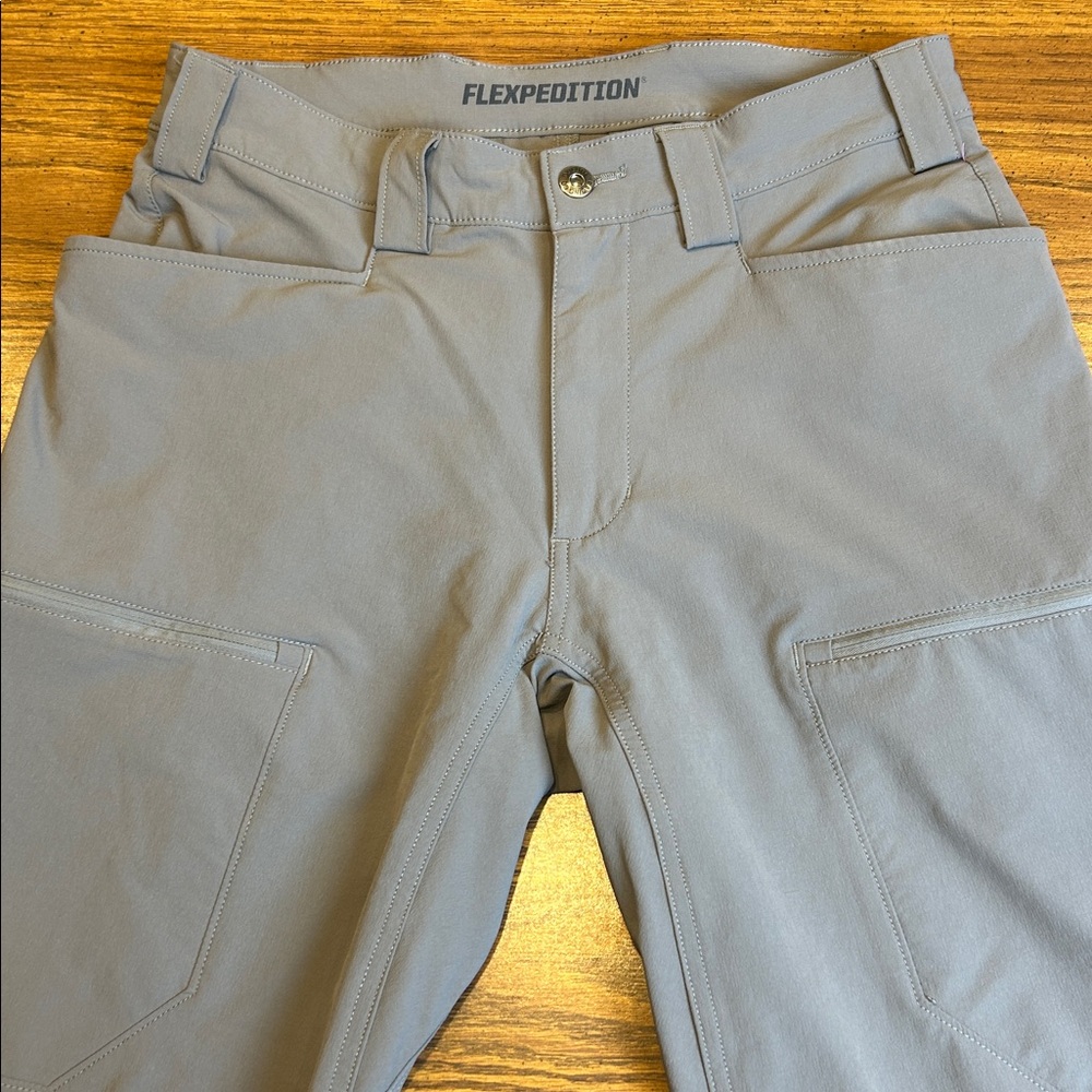 Duluth Trading Flexpedition Cargo Pants Standard Fit # 84319 Mercury 32x34 - Picture 3 of 9